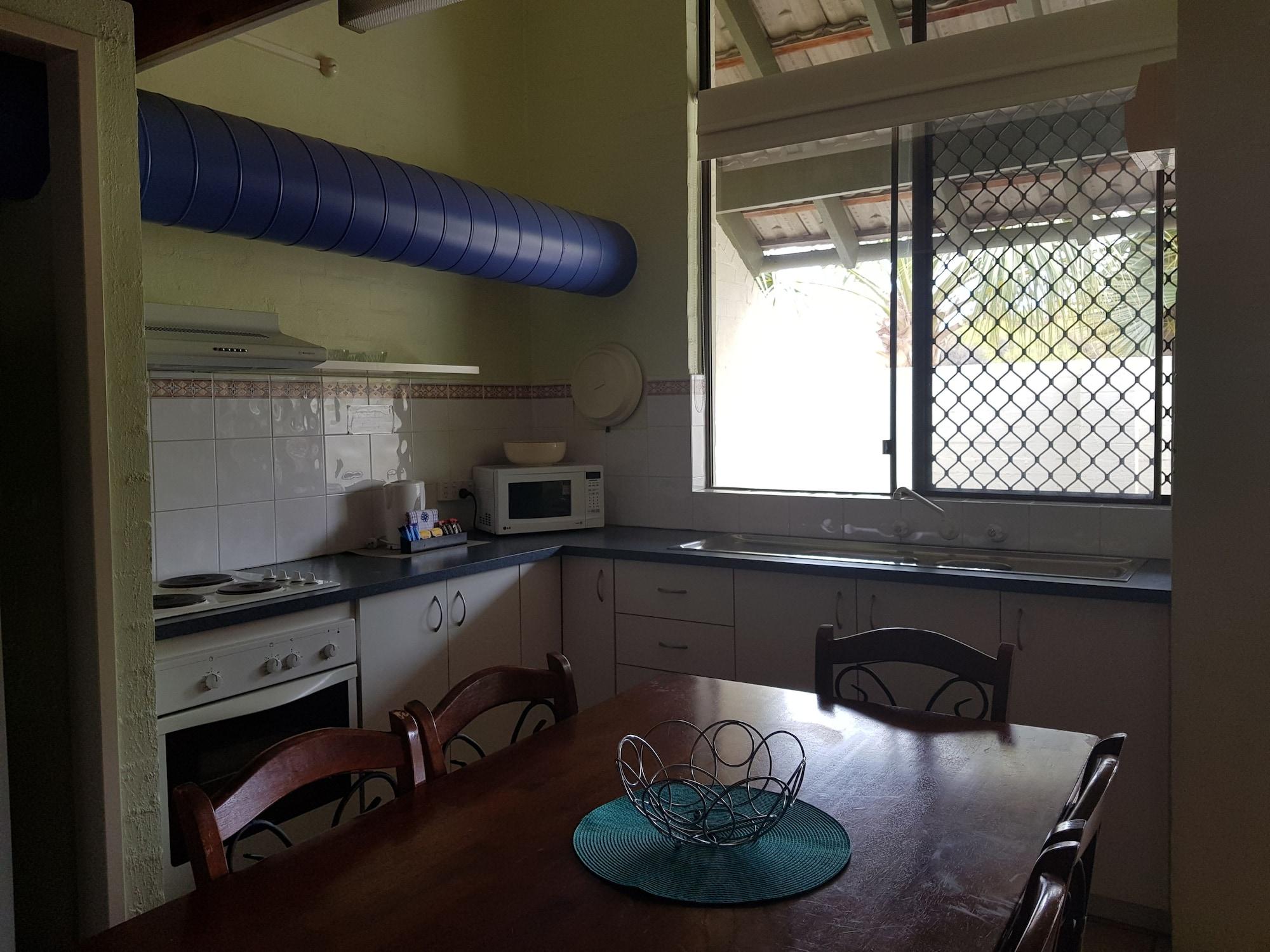 Mandurah Family Resort Bagian luar foto